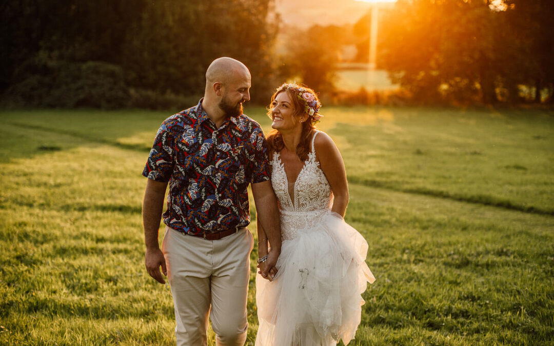 A beautiful outdoor wedding in the sunshine